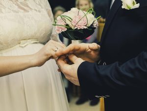 Expired marriage joke told in my family's group chat 