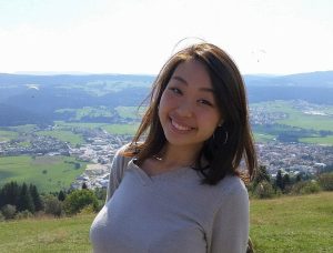 Picture of Naromi Kurosaki enjoying nature